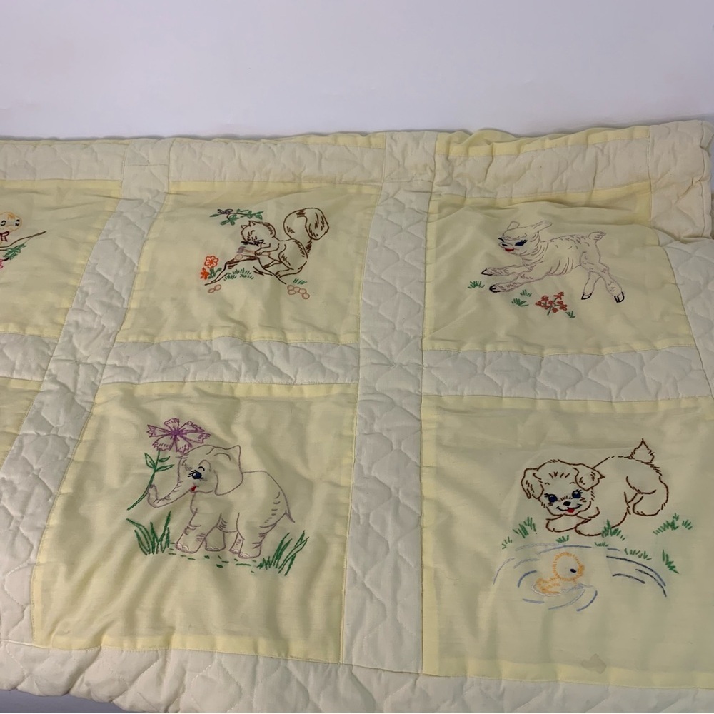 Vintage Quilted Embroidered Baby Blanket Yellow animals nursery - Picture 3 of 10
